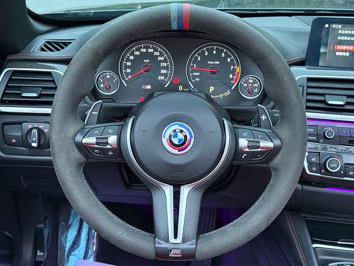 BMW M4 2018 M 4 — фото 14