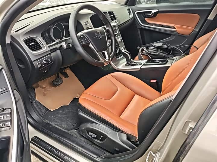 Volvo S60 2018 S 60 L T 4 — фото 15