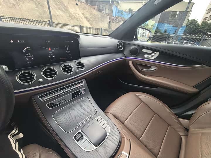 Mercedes-Benz E-Class 2021 E 300 L — фото 22