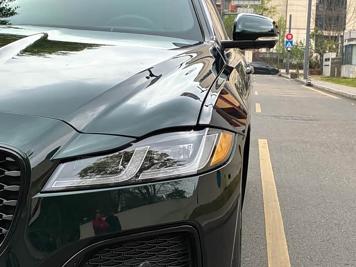 Jaguar XFL 2021 XFL 2.0 T P 250 2 WD — фото 16