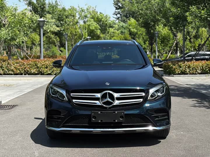 Mercedes-Benz GLC 2019 GLC 260 4 MATIC Luxury — фото 2