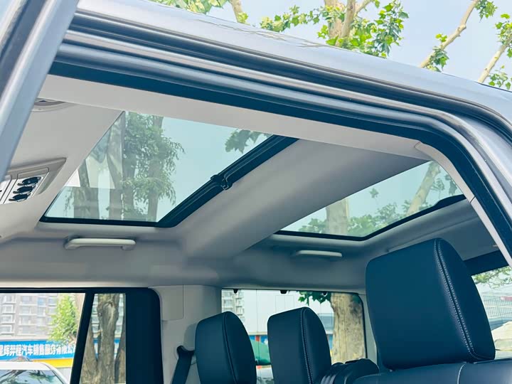 Land Rover Discovery — фото 17