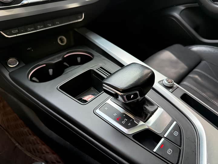 Audi A4L 2020 40 TFSI quattro — фото 10