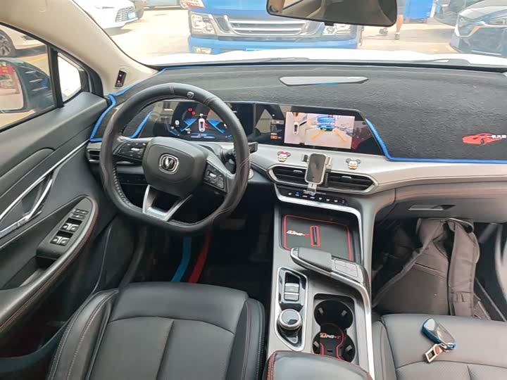 Changan UNI-T 2020 1.5 T Flagship — фото 10