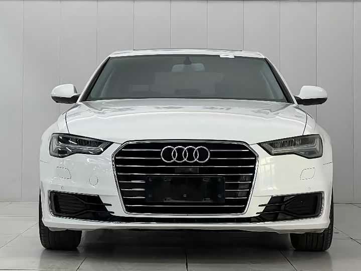Audi A6L TFSI комфорт — фото 2