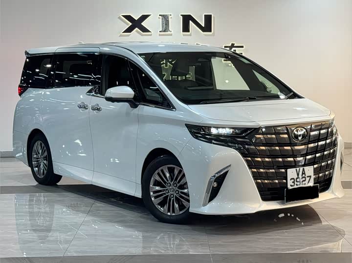 Toyota Alphard — фото 2