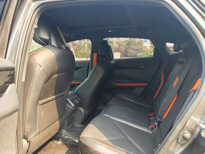 Changan UNI-V 2022 1.5 T — фото 9