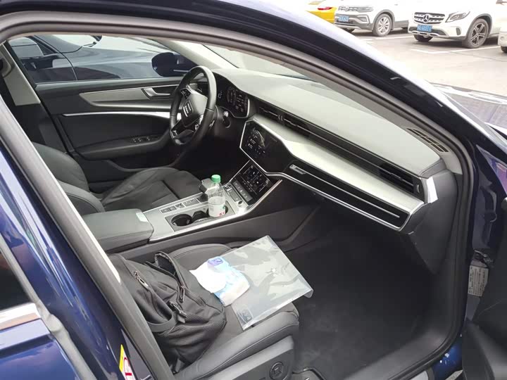 Audi A6 2020 Avant 45 TFSI — фото 5
