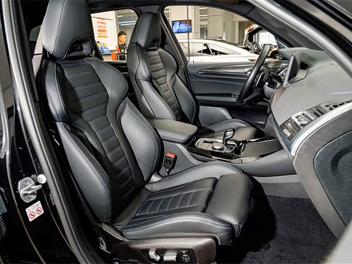 BMW X3 M40i 2022 M 40i — фото 22