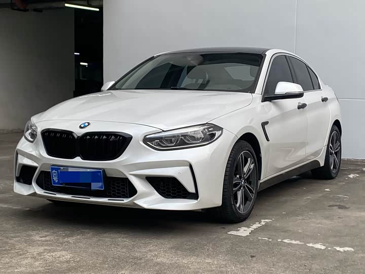BMW 1-Series 2019 118i — фото 1