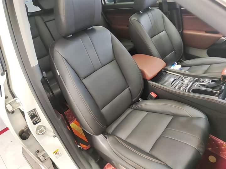 Trumpchi GS8 2017 320 T 4 WD ( ) — фото 25