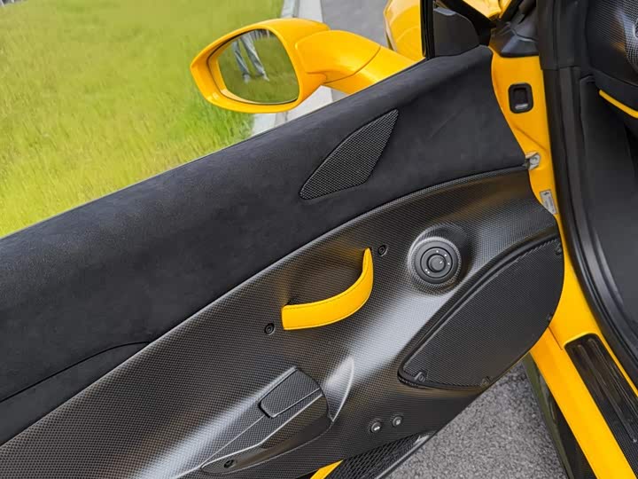Ferrari 488 2019 488 Pista Spider — фото 12