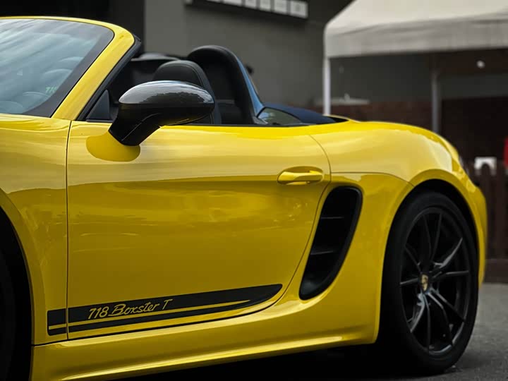 Porsche Boxster 2022 Boxster T 2.0 T — фото 11