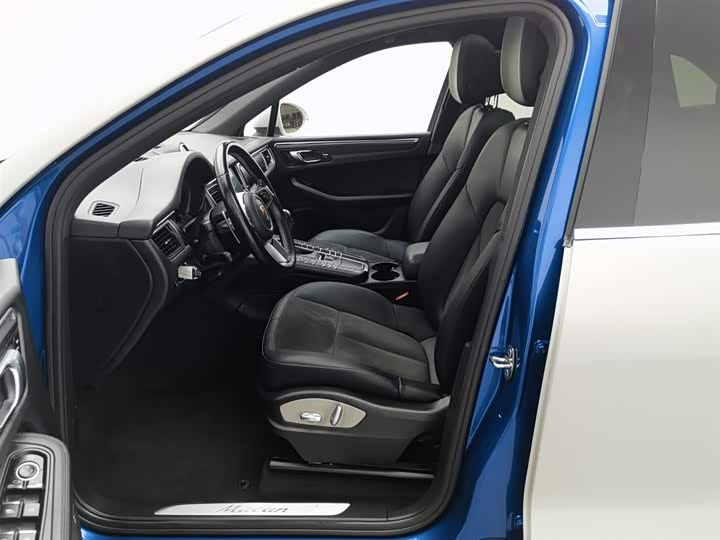 Porsche Macan 2017 Macan 2.0 T — фото 10