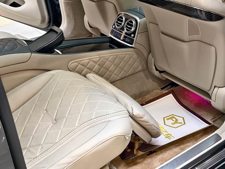 Maybach S-Class 2019 S 680 — фото 13