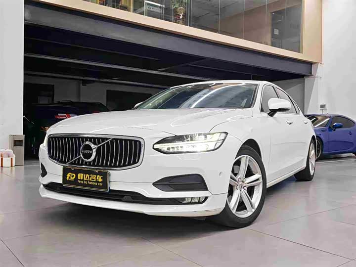 Volvo S90 2018 T 4 — фото 1