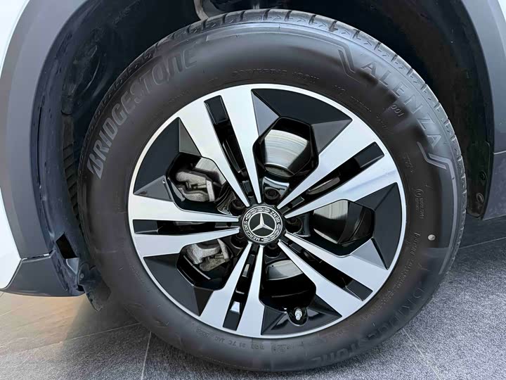 Mercedes-Benz GLA 2023 GLA 220 — фото 15