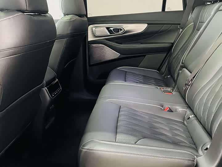 Trumpchi GS8 2024 2.0 TGDI 4 WD 7 — фото 11