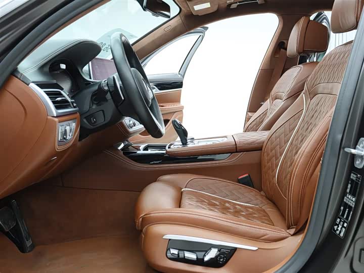 BMW 7-Series 2019 750 Li x Drive V 8 M — фото 2