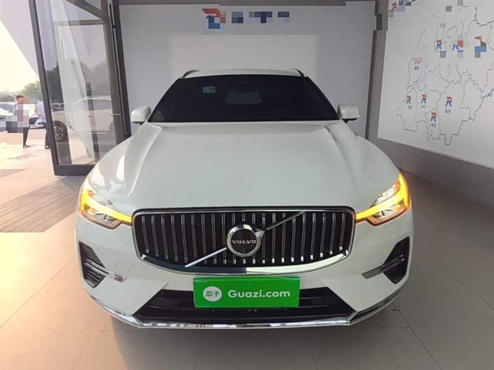 Volvo XC60 Hybrid 2024 T 8 PHEV 4 WD — фото 3