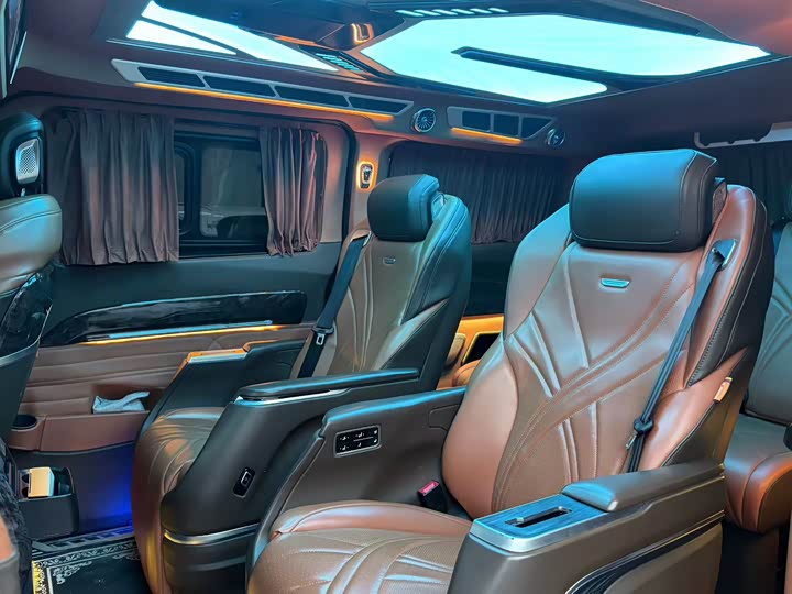 Ford Tourneo — фото 6