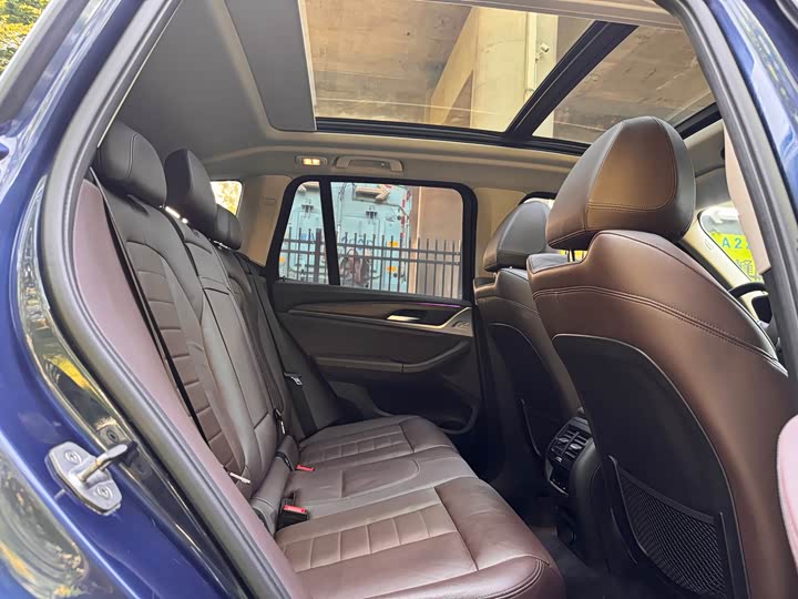 BMW X3 2019 x Drive 28i — фото 13