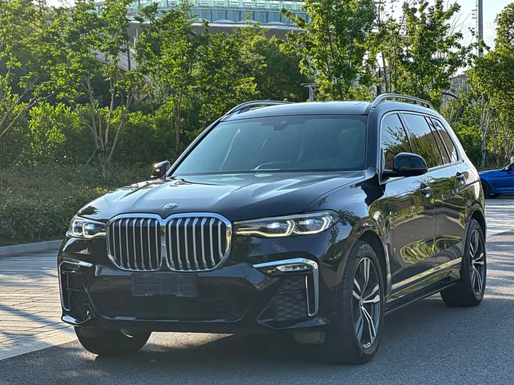 BMW X7 2021 x Drive 40i M — фото 1