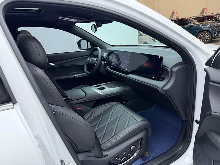 Changan CS75 PLUS 2025 UItra 2.0 T — фото 18