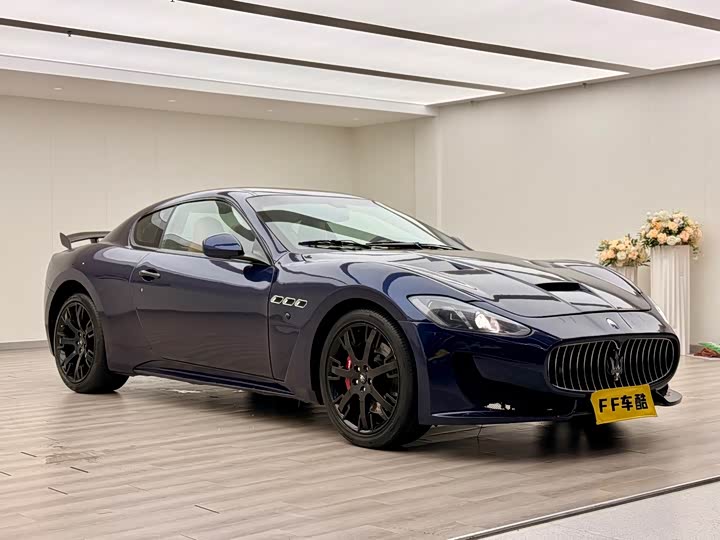 Maserati Gran 2015 4.7 L MC — фото 2
