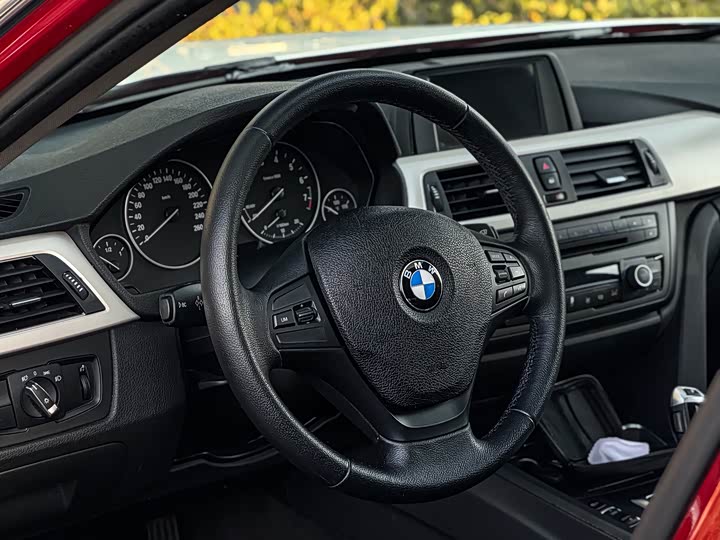 BMW 3-Series 2014 320 Li — фото 8