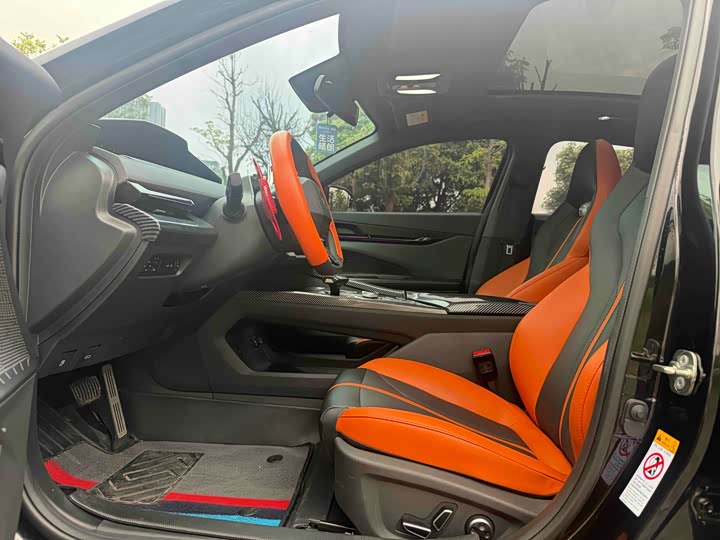 Changan UNI-V 2024 1.5 T Sport — фото 4