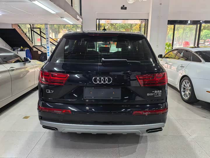 Audi Q7 2018 40 TFSI Comfort — фото 9
