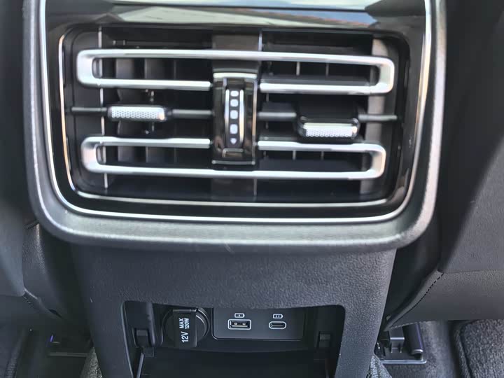 Hongqi HS5 2023 2.0 T 4 WD Pro — фото 14