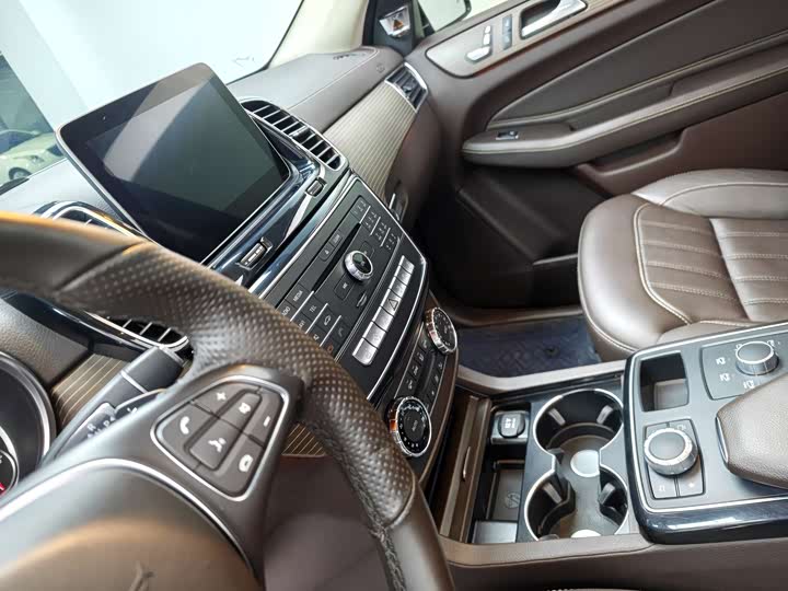 Mercedes-Benz GLE 2019 GLE 320 4 MATIC Luxury — фото 7