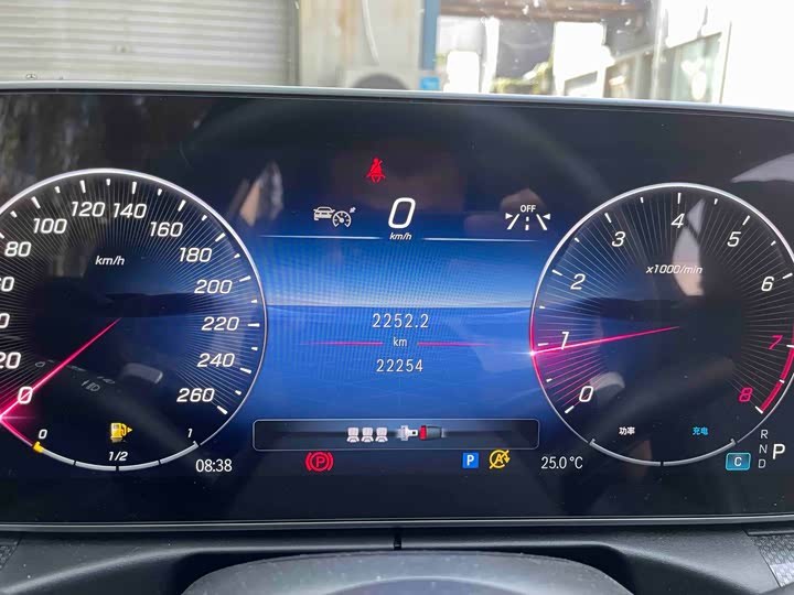 Mercedes-Benz C-Class 2023 C 200 L — фото 11