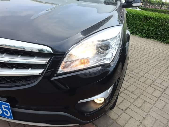 Changan CS35 2015 1.6 L MTLuxury V — фото 24