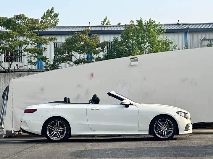 Mercedes-Benz E-Class 2018 E 200 4 MATIC — фото 11