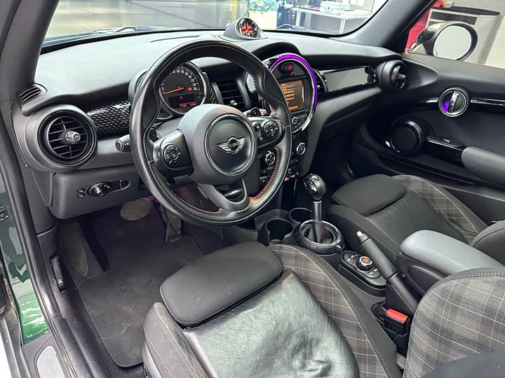 MINI Hatch — фото 12