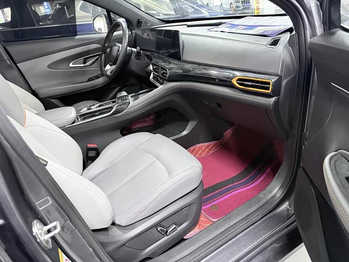 Changan UNI-T 2021 1.5 T Flagship — фото 15