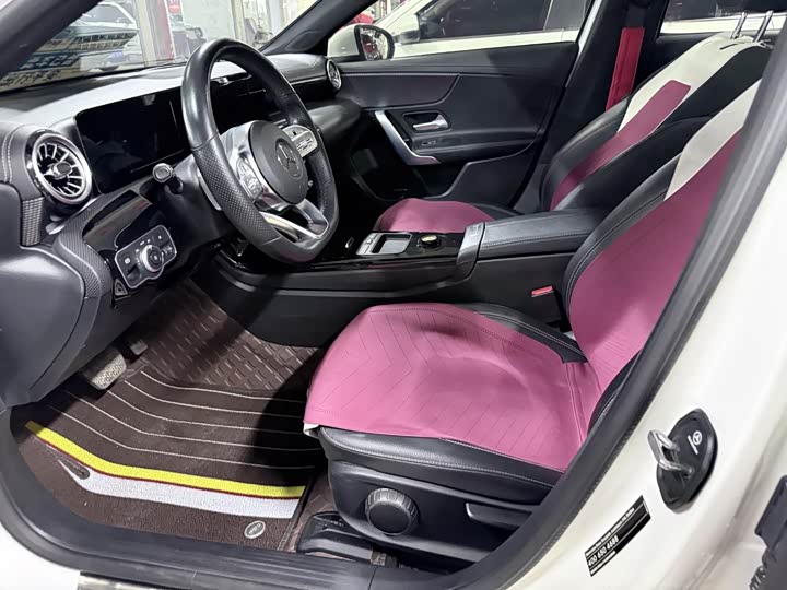 Mercedes-Benz A-Class 2020 A 180 L — фото 10