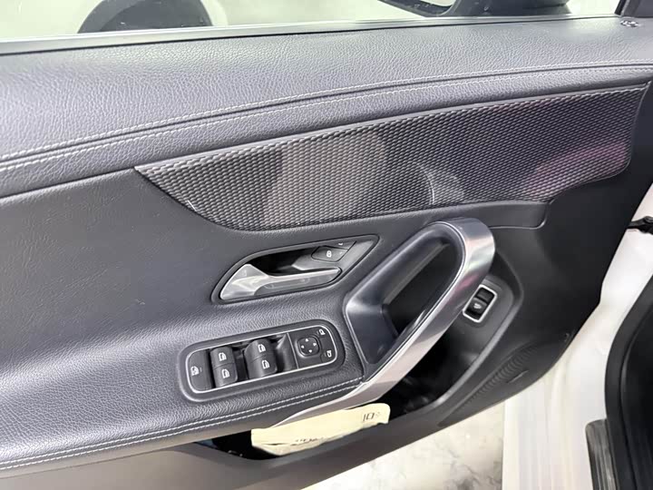 Mercedes-Benz A-Class 2020 A 180 L — фото 4