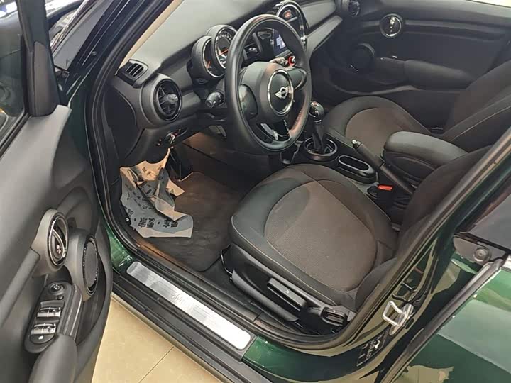 MINI Hatch — фото 16