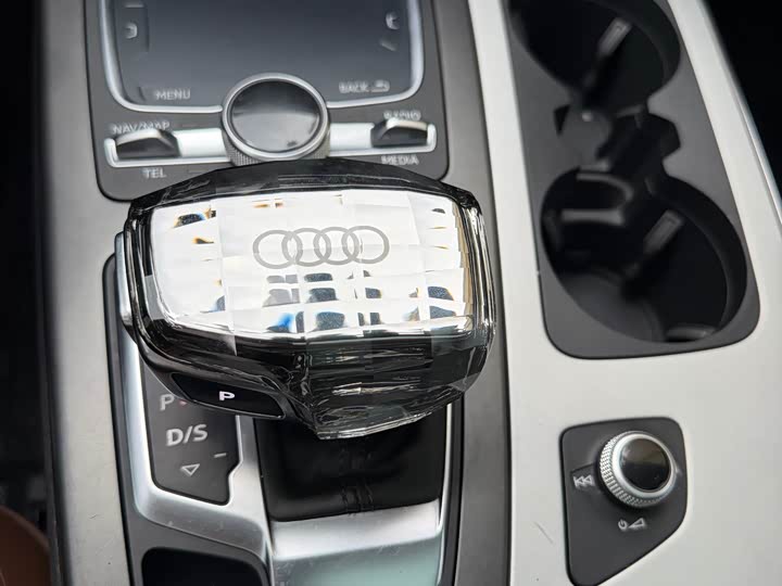 Audi Q7 2018 40 TFSI Comfort — фото 15