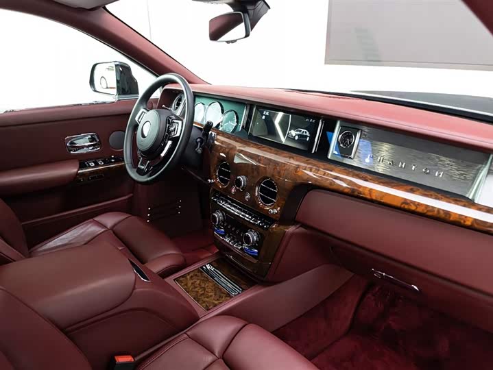 Rolls-Royce Phantom — фото 19