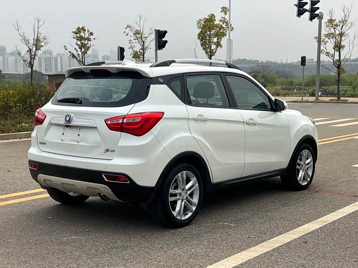 Changan CS35 2017 1.6 L MTLuxury — фото 7