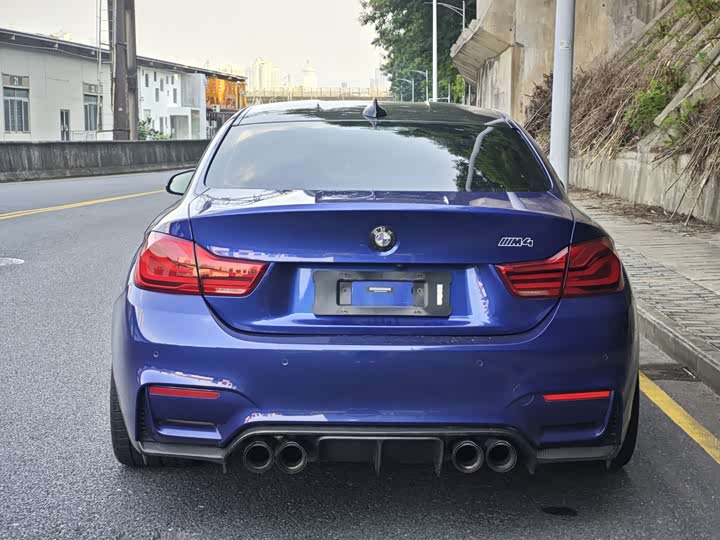 BMW M4 — фото 6