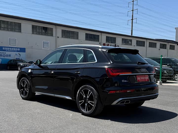 Audi Q5L 2022 40 T — фото 24