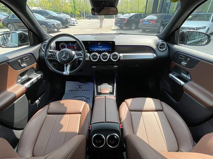 Mercedes-Benz GLB 2024 GLB 220 — фото 5