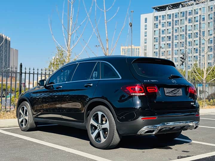 Mercedes-Benz GLC 2022 GLC 260 L 4 MATIC Luxury — фото 9