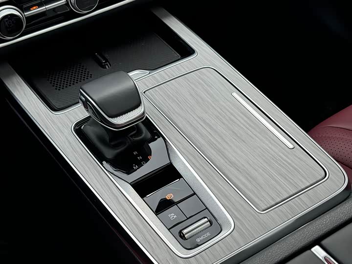 Hongqi HS5 2025 2.0 T 4 WD Pro — фото 20